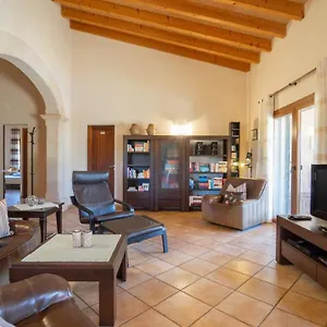 https://finca-melanie-cala-santanyi.allmallorcahotels.com